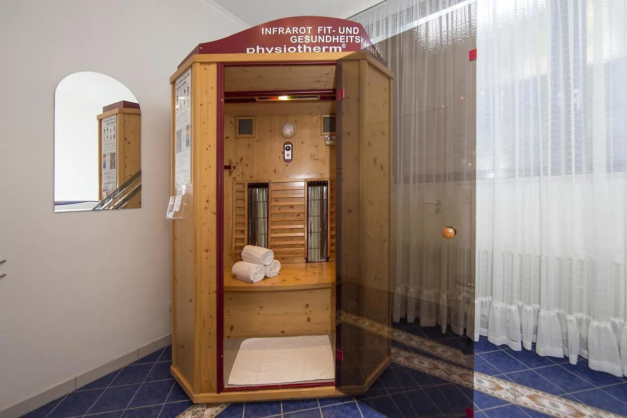 Kurhotel Unter Den Linden Bad Füssing 3*,
